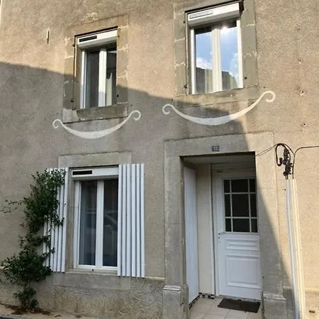 Maison De Village Ferienhaus